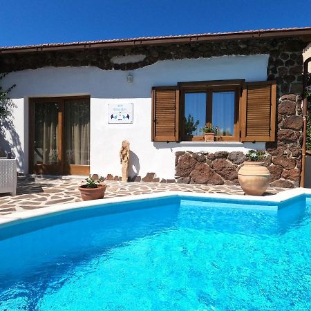 Villa Sari Affitta Camere La Caletta Ngoại thất bức ảnh